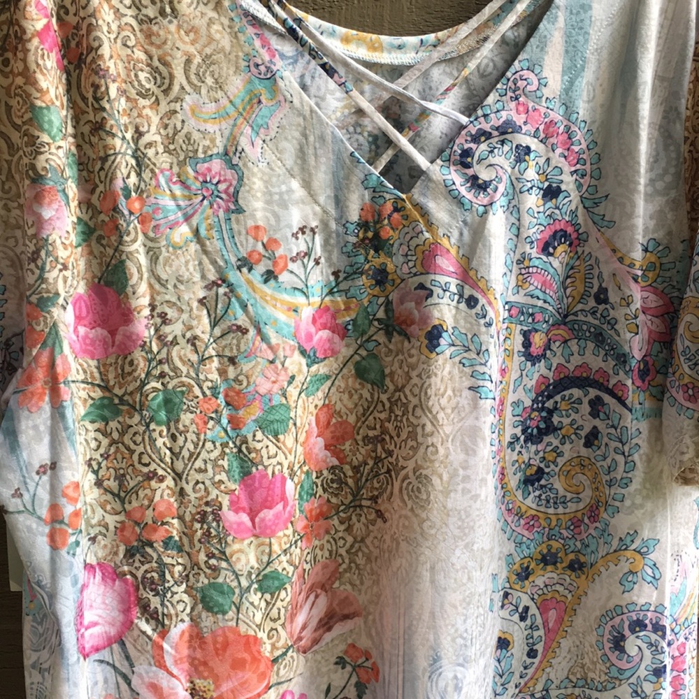 Catherine’s Flirty Summer Top